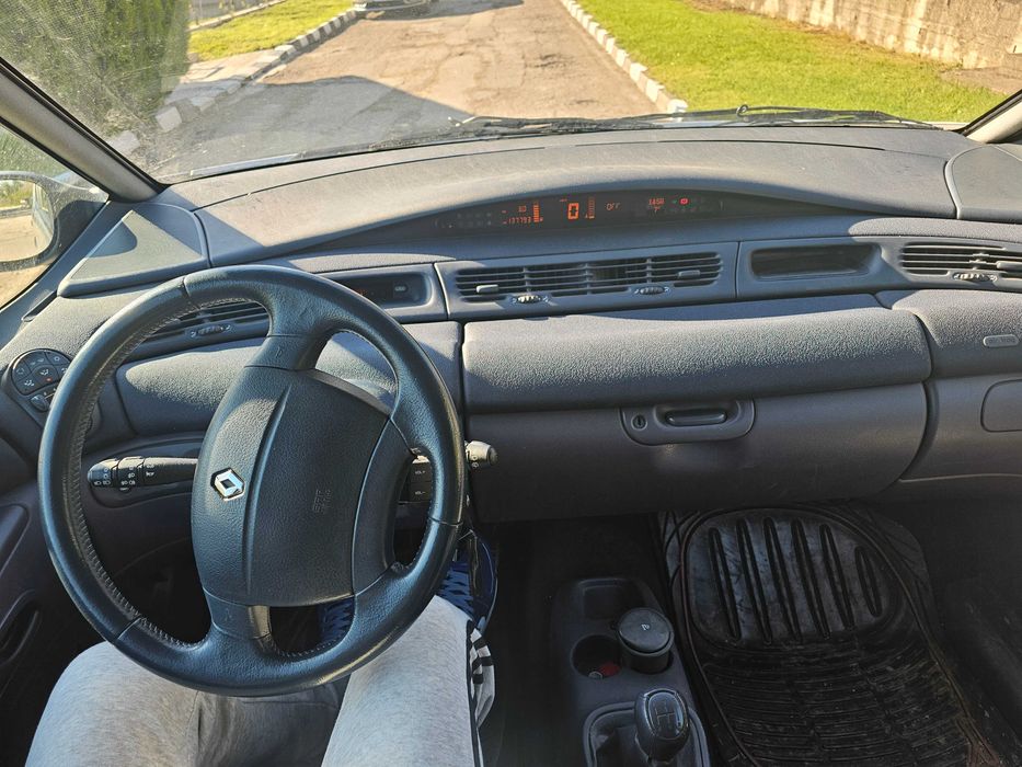 Renault Espace 2.2 продава