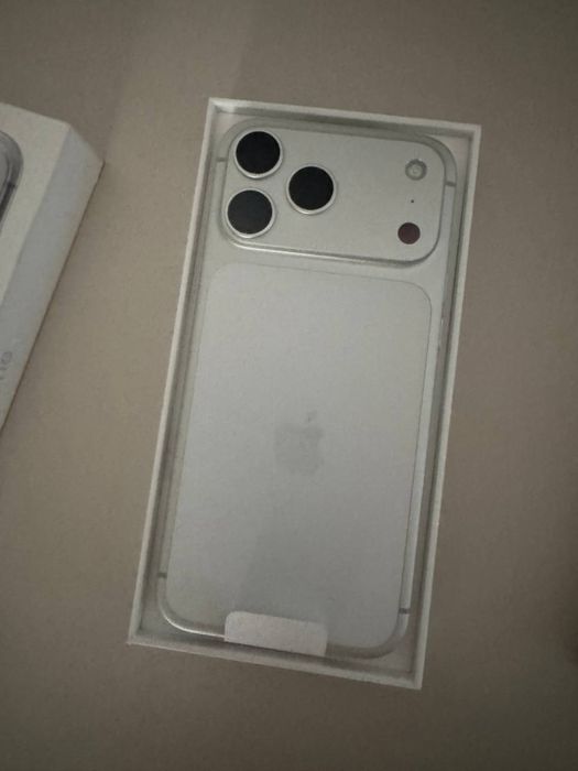 Iphone 17 pro max esm