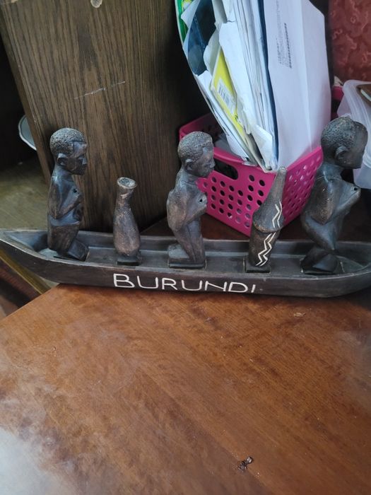 Продам статуэтка с дерева ручная работа