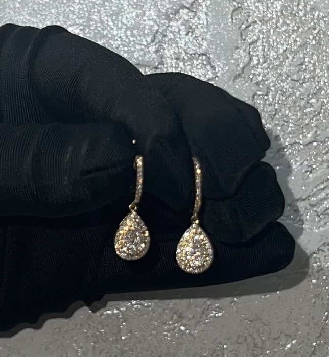 Серьги золотые с бриллиантами