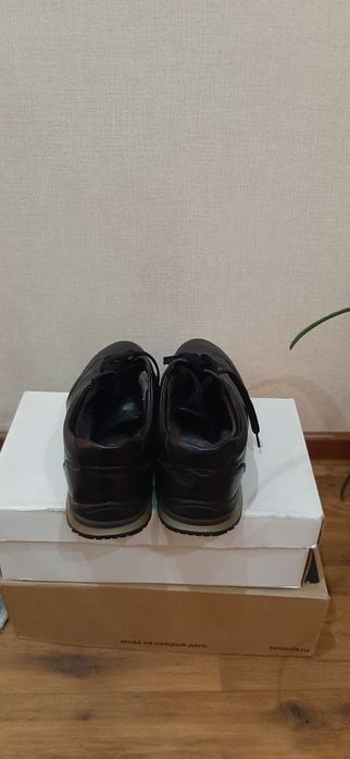 Продам зимние кроссовки
