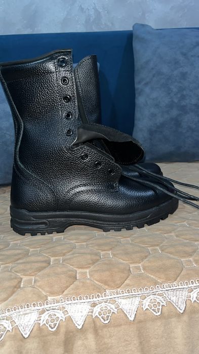 Продам берцы новый шебер