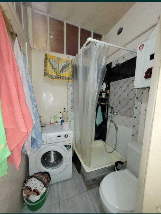 Аренда 1 комнатной квартиры. Парк Фуркат. 45м2. Переделанная в 2 комн.