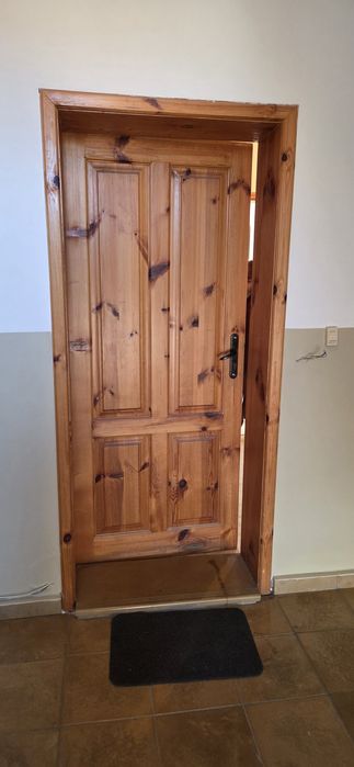 Масивни чамови врати