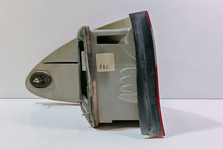 Stop Dreapta  tripla break A2118201664 Mercedes-Benz E-Class W211