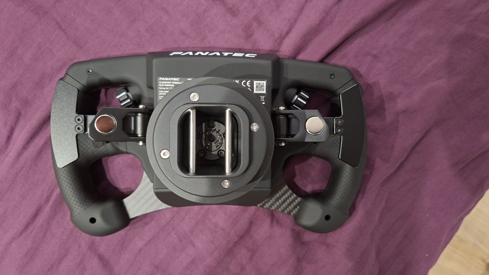 Fanatec Formula V3 wheel