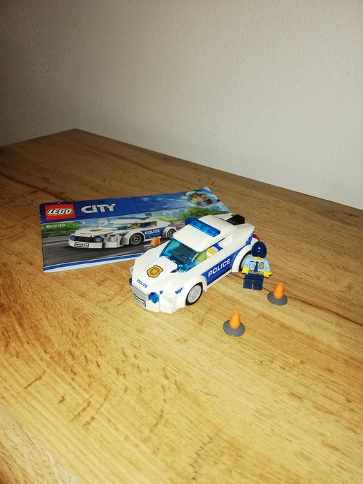 Lego city police hot sale car instructions 60239