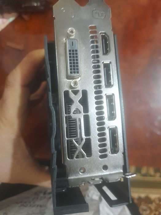 Rx590 xfx -8gb gaming