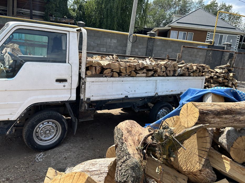 Рубленые дрова машинами