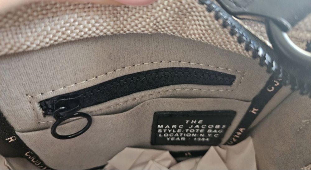 Дамска чанта     .