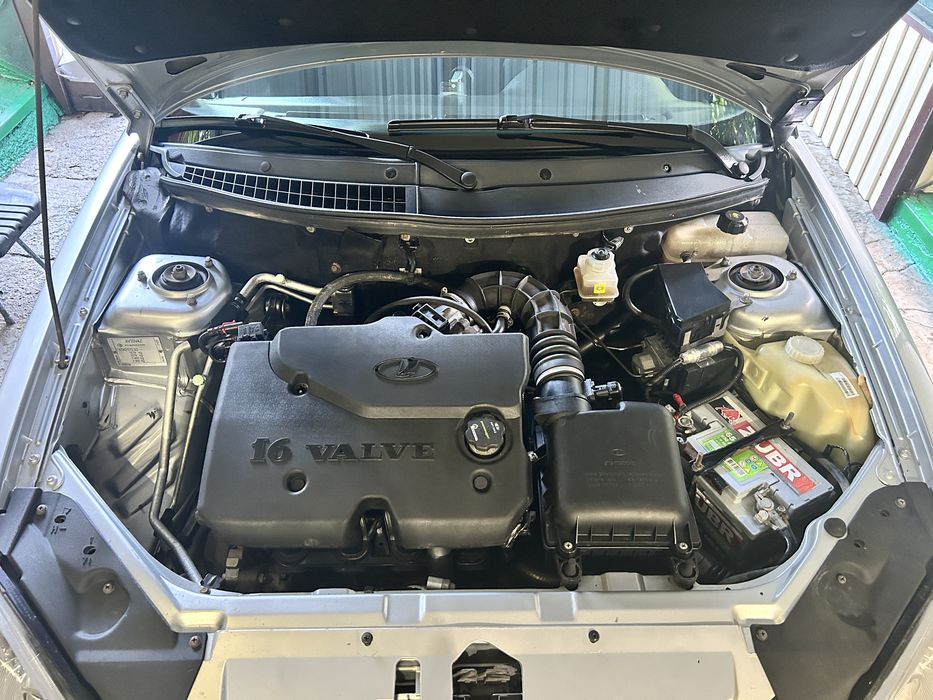 Lada Priora Хэтчбек