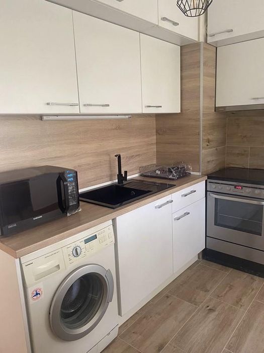 Дава се под наем Тристаен апартамент в София, Бъкстон - 80 кв.м за 650 € - Снимка #1