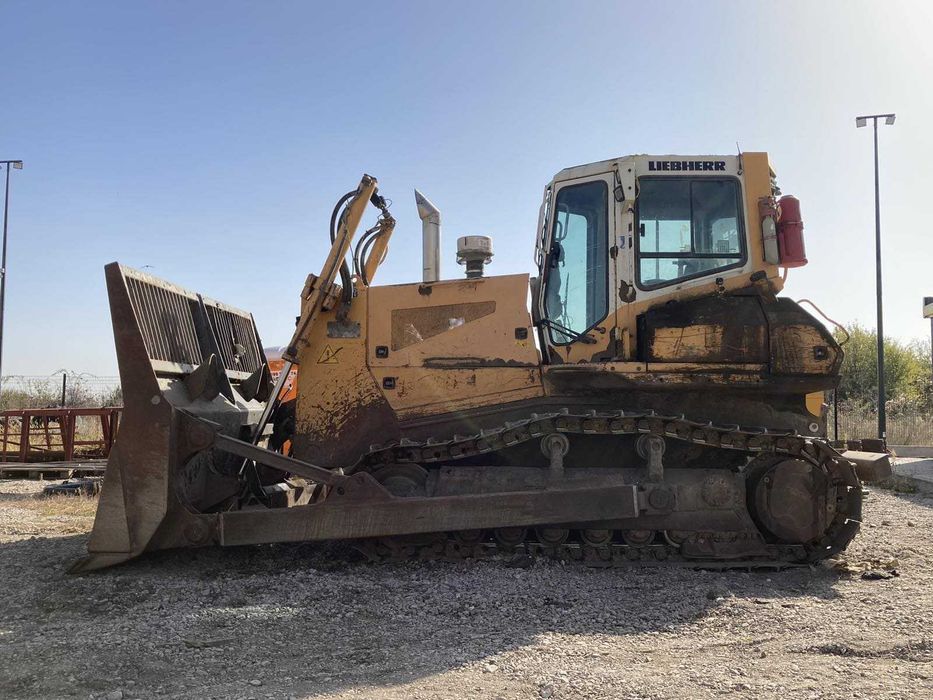 Булдозер ПОД НАЕМ Варна от 20 и 23 тона