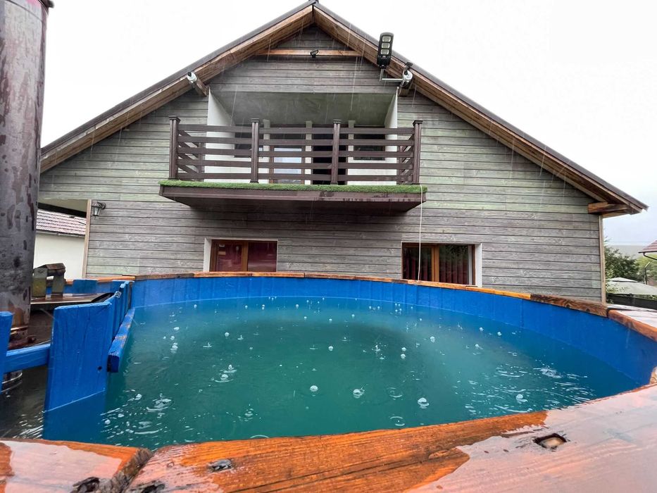 Cel mai mare Ciubăr izolat cu fibra si soba inclusa