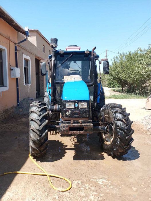 Трактор сотилади