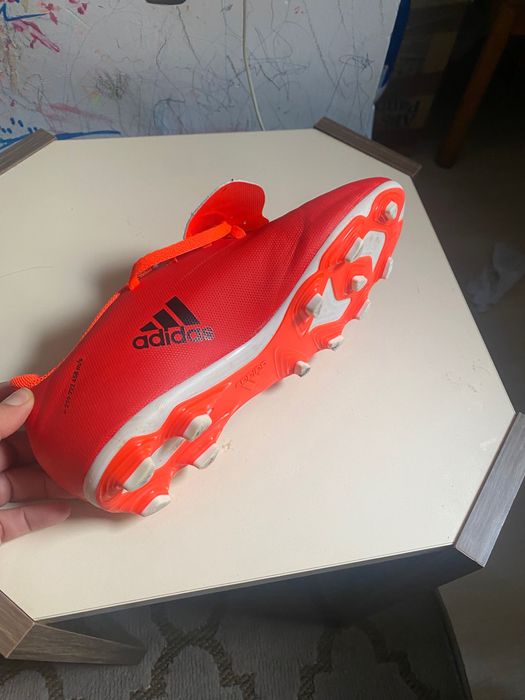 Super preț 100 Ron adidasi crampoane