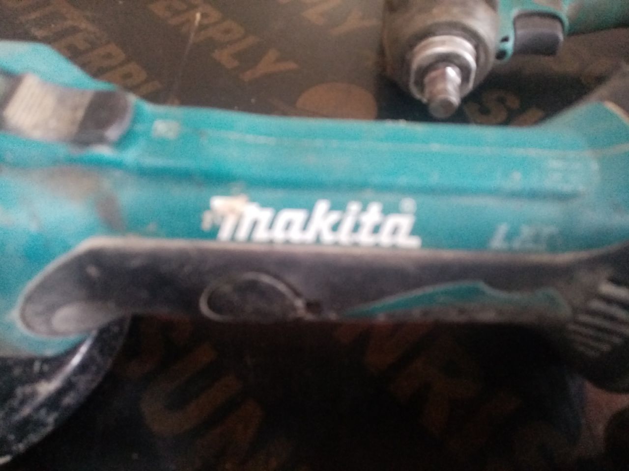. Машини без батерии МАКИТА MAKITA ъглошлайф гайковерт гр. Варна Чайка ...