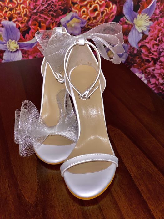 Туфли вечерние новые