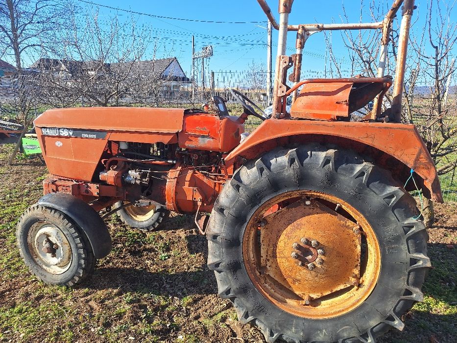 Tractor Renault 56 import Germania motor stricat spart