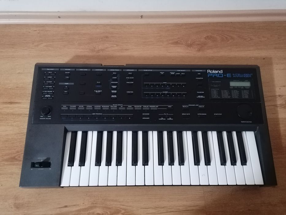 ROLAND PRO-E Arranger Keyboard pian orgă sintetizator