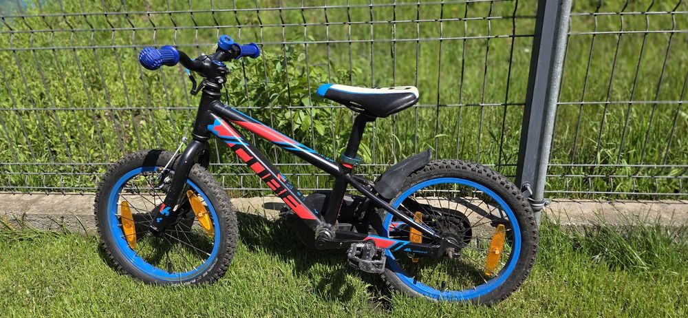 Bicicletă copii Cube Cubie 160 cu roti ajutatoare