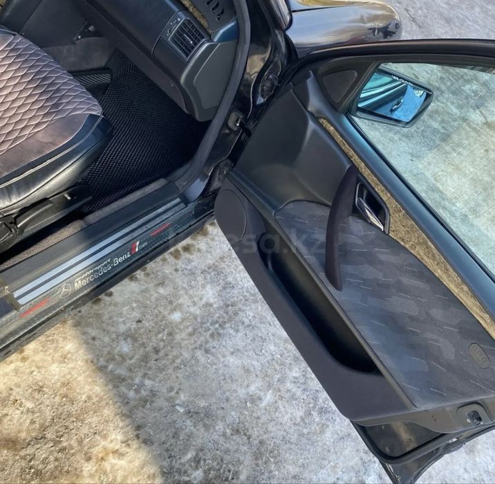 Продаю авто mers w210