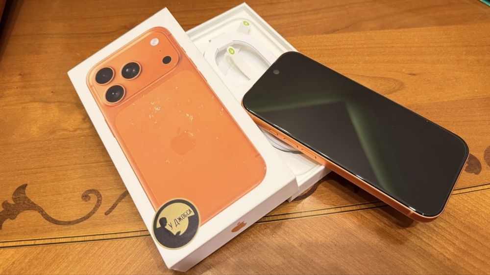Продам iphone 17pro 1t