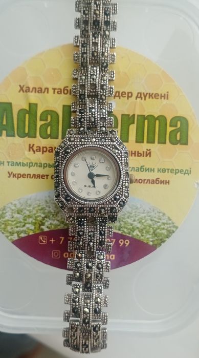 Шкатулка, Подставка из серебра