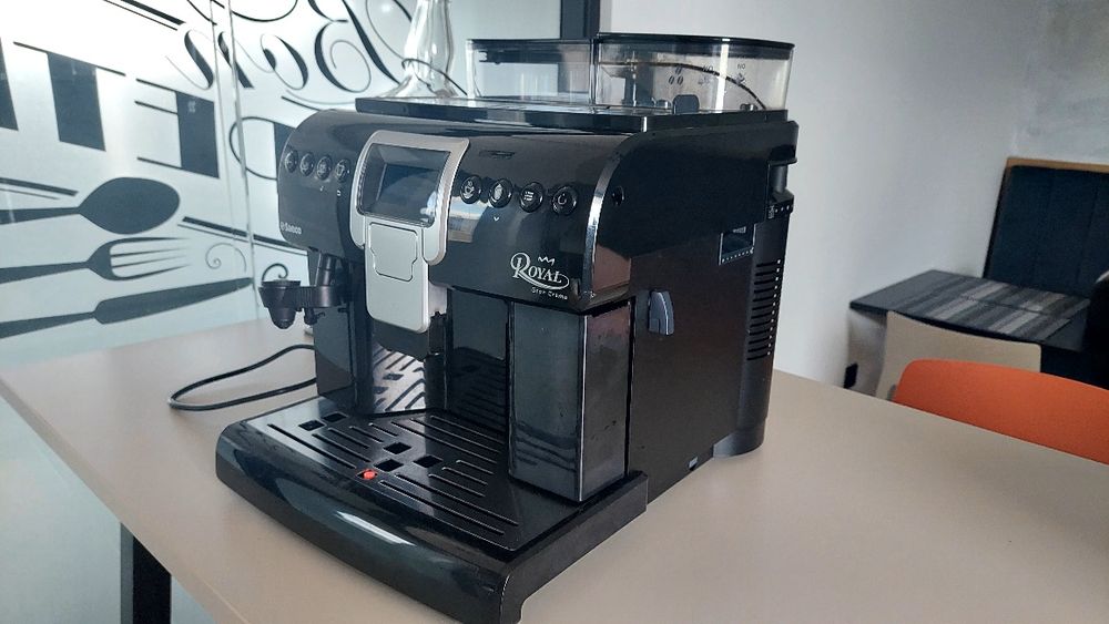 Кафе автомат Saeco.