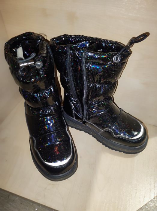 Продам детские сапожки