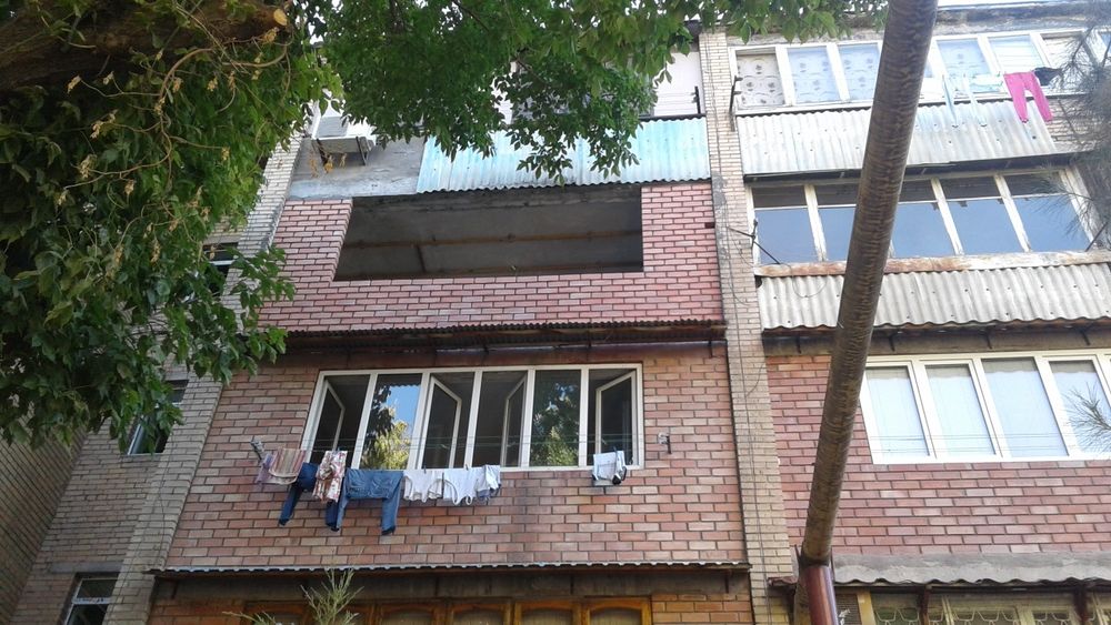 Кладка ремонт балконы и квартиры установка новых рам решотки козерог