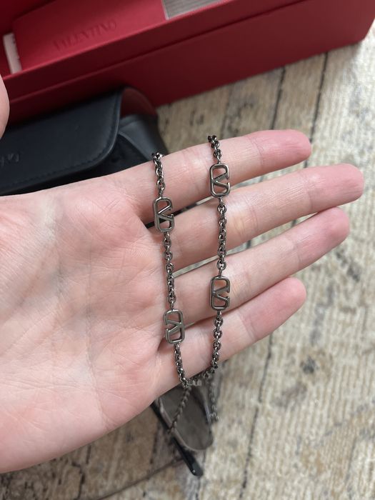 валентино очила