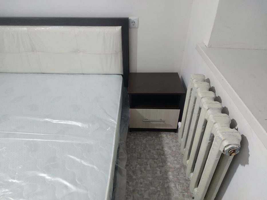 Продаю спальный гарнитур
