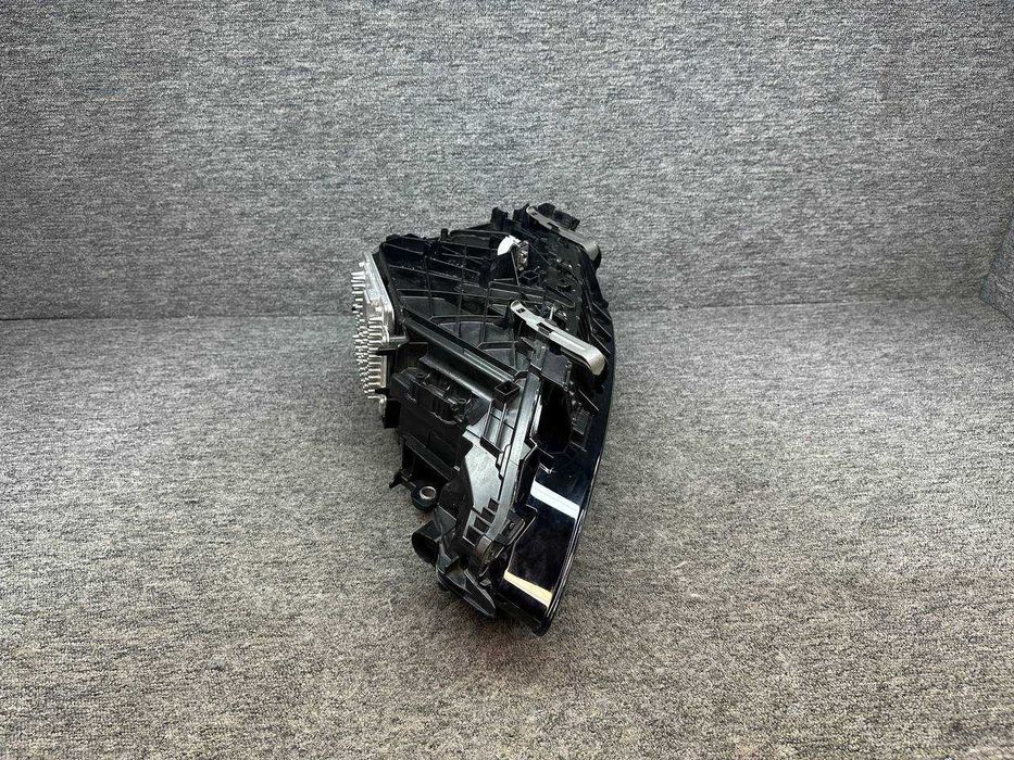Far dreapta led adaptiv BMW SERIA 4 G22 facelift