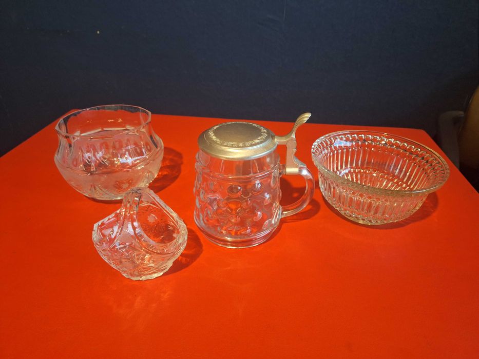 Красиви изделия от кристал и стъкло.