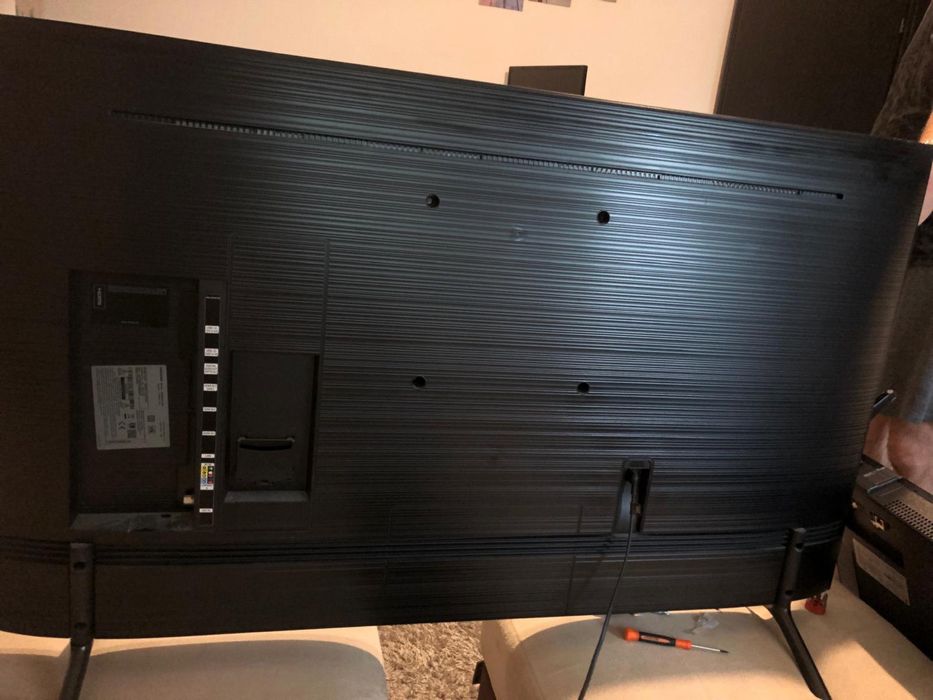 Vand televizor  Smart Samsung