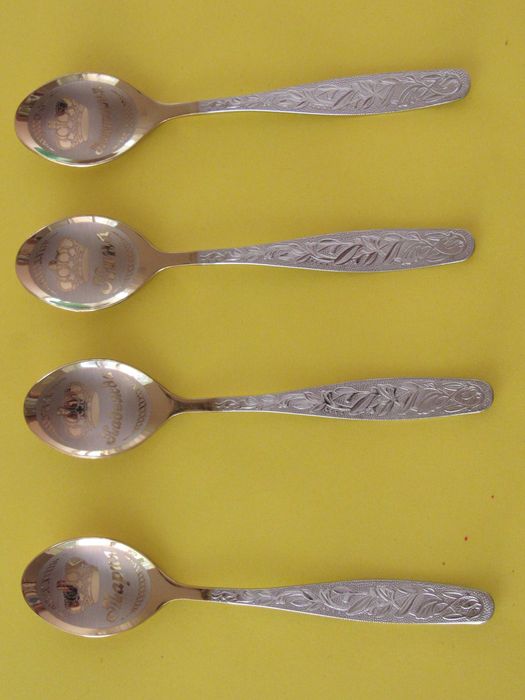 Персонализирана лъжичка за кафе/чай с име-Виктория,София,Иван,Нина,Яна