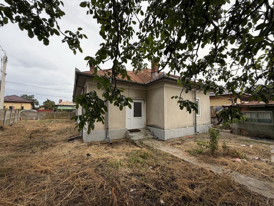 Casă cu potențial excelent și teren de 754 mp – Cârcea, Dolj (Dublă deschidere)