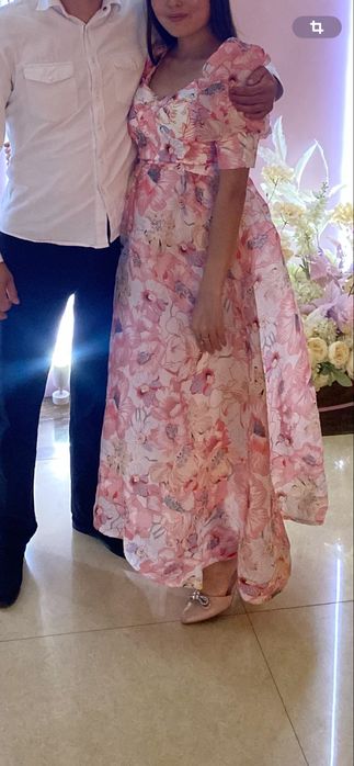 Вечерние платья продоется