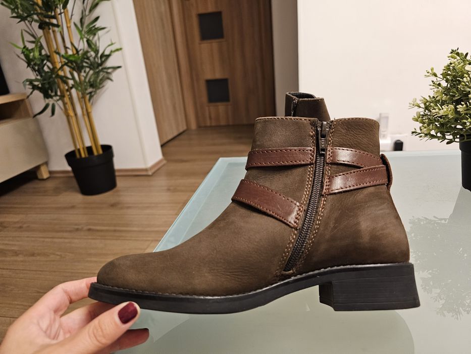 Ghete maro piele 37