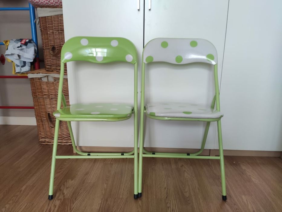 Продам складные стулья
