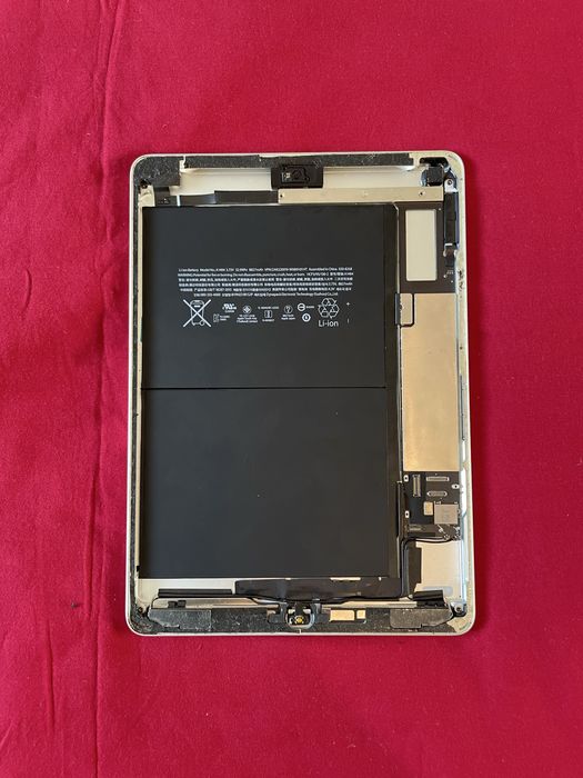 Ipad generația a6-a a1893