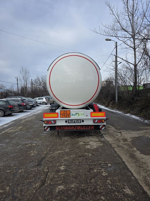 Semiremorca cisterna GPL