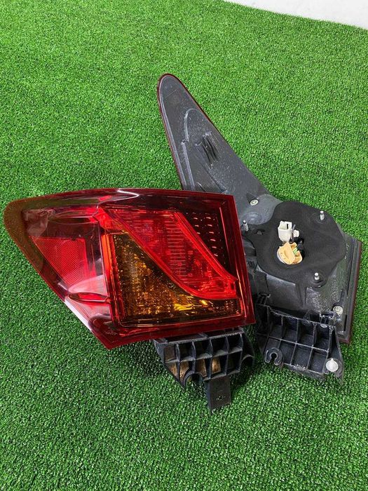 Фонари (фонарь)задние на лексус GS L10