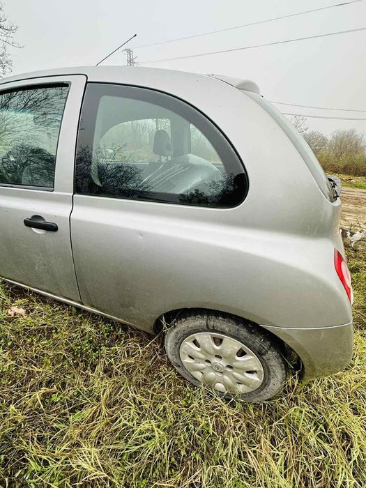 Nissan micra 2004(цяла за части)