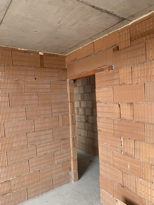 Продава се Двустаен апартамент в Плевен, Идеален център - 69 кв.м за 999 €/кв.м - Снимка #4