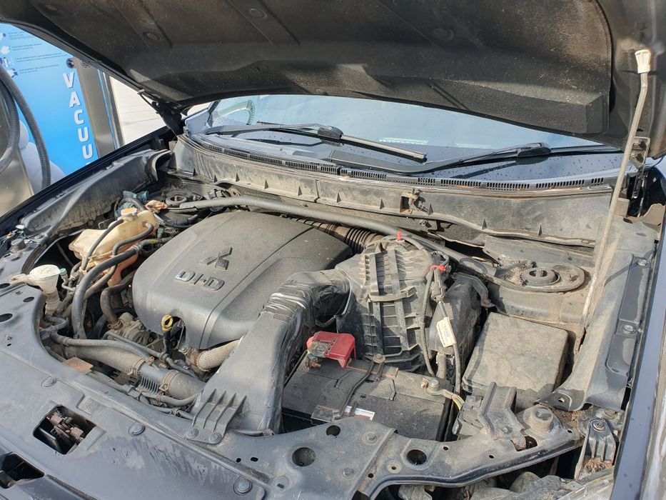 Mitsubishi outlander VOLAN DREAPTA