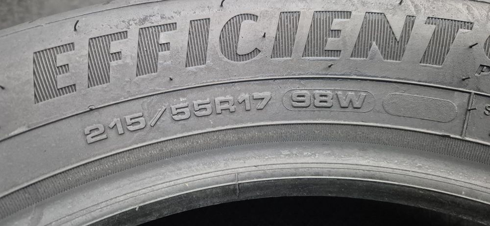 215 55 17 Goodyear 8mm Noi