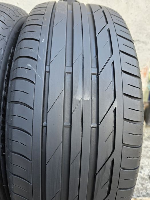 Vând două anvelope de vara Bridgestone  225 50 18  dot 0422