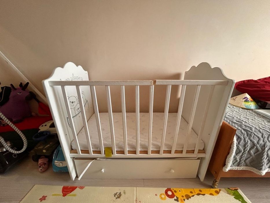Продам детскую кроватку